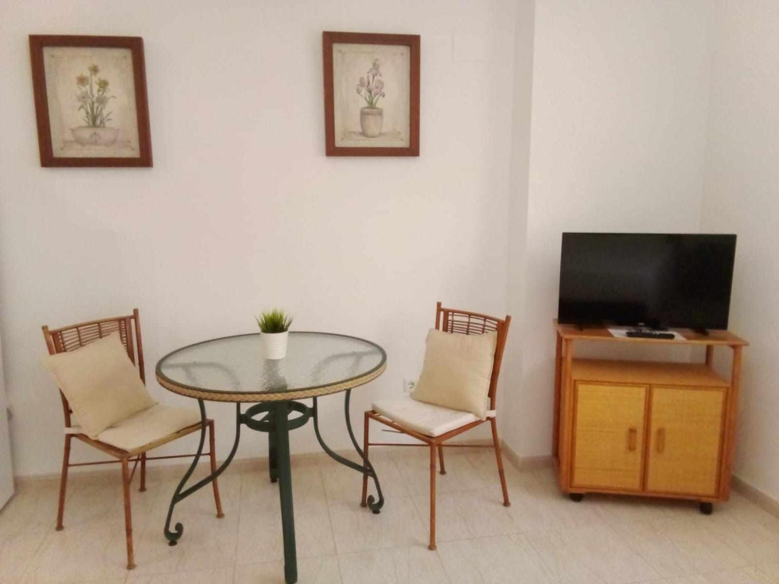 Coqueto Estudio En Calle Vela เบนัลมาเดนา ภายนอก รูปภาพ
