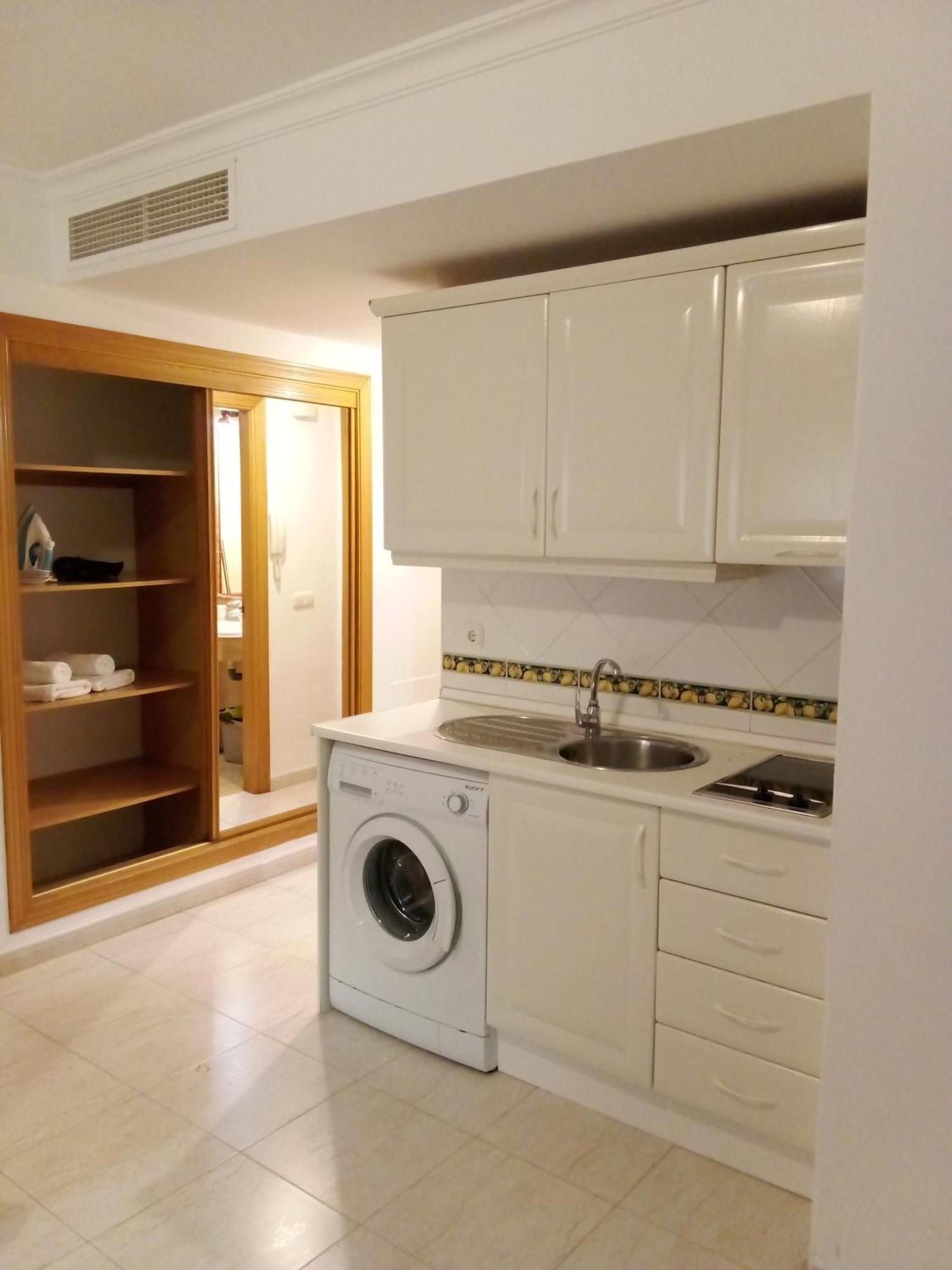 Coqueto Estudio En Calle Vela เบนัลมาเดนา ภายนอก รูปภาพ